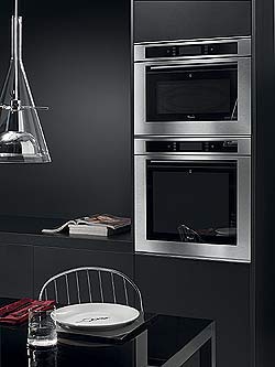 Vestavěná mikrovlnná a horkovzdušná trouba Whirlpool Cube